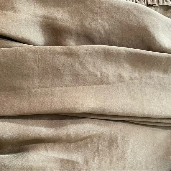 Summer Vintage Bishop Feminine Ruffle Accent Small Gold/Brown Blouse - Picture 5 of 9